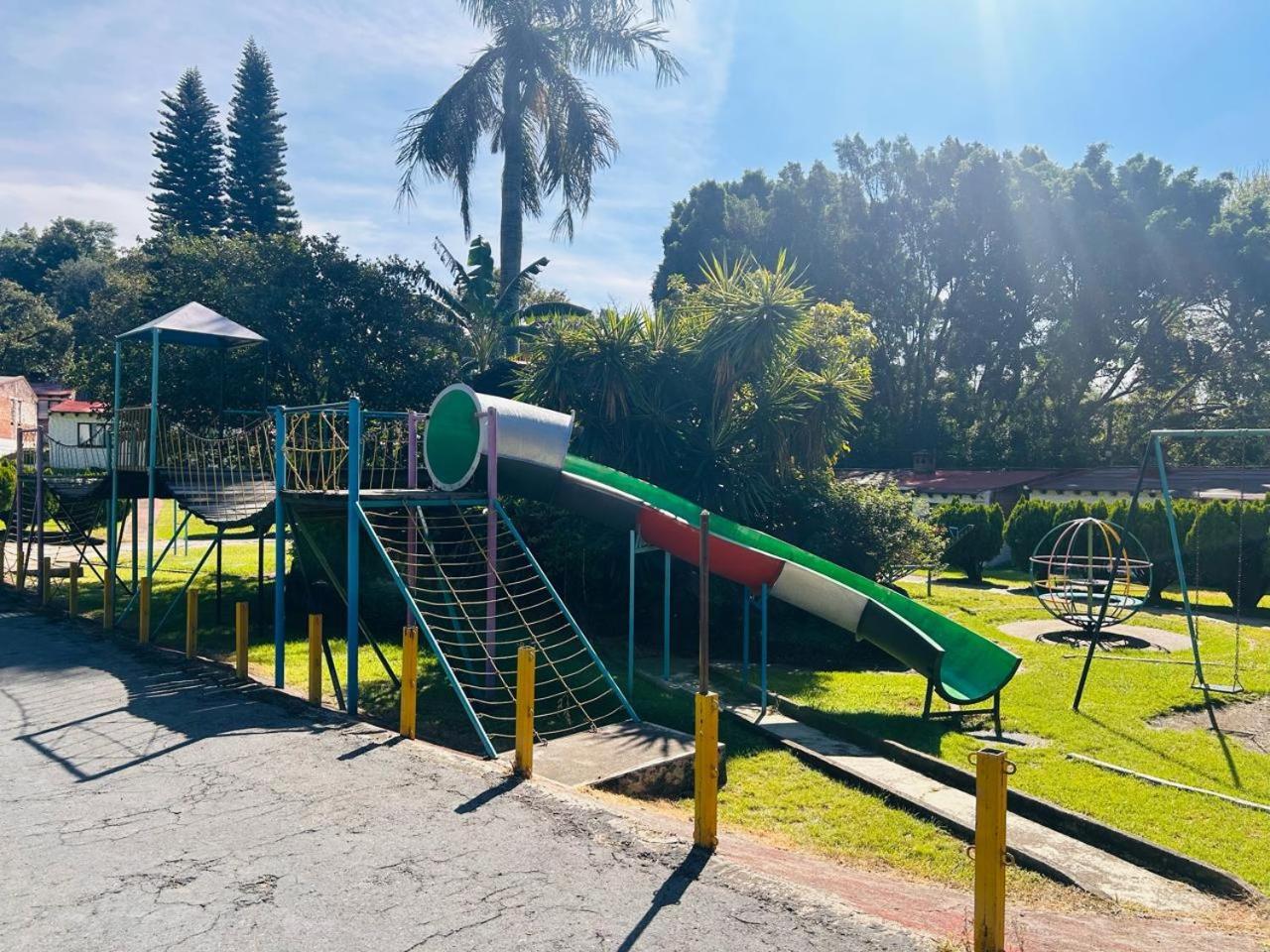 Club Santa Maria Hotel Cuernavaca Buitenkant foto